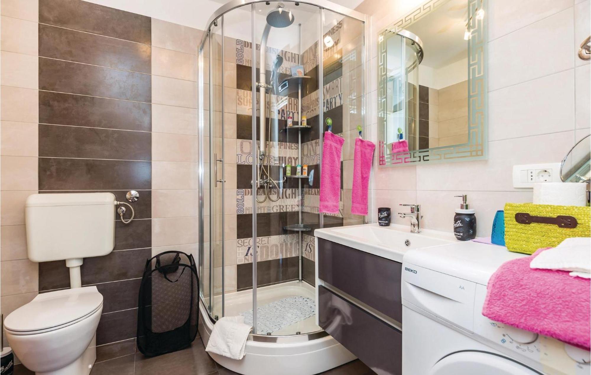 Gorgeous Apartment In Rijeka With Wifi Kültér fotó